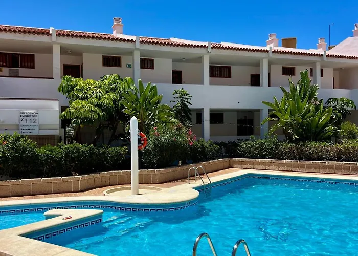 Апартаменти Detail Oasic Park Адехе