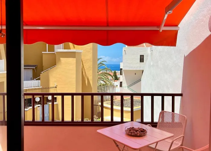 Апартаменти Detail Oasic Park Адехе